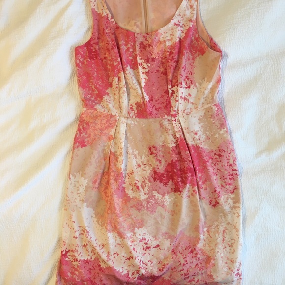 NWOT Pink/Cream Floral Shift Dress - Picture 2 of 4